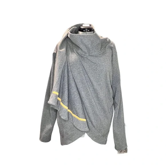 lululemon athletica Gray Jacket - Picture 2 of 9